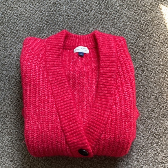 Universal Thread Sweater - Picture 7 of 9